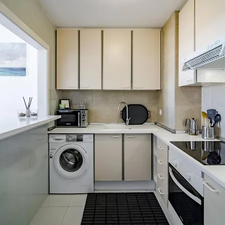 Ll- 1 Bedroom Close To Laguna Village *